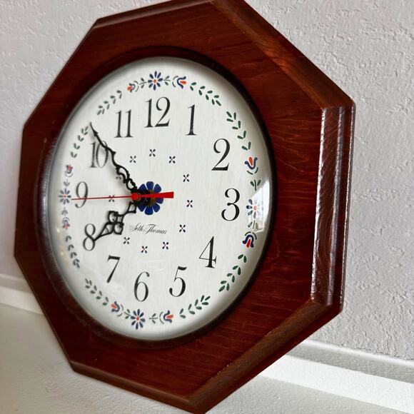 Vintage Seth Thomas “Amelia” Octagon Wall Clock – Folk Art Floral – Wood Frame - Picture 5 of 11